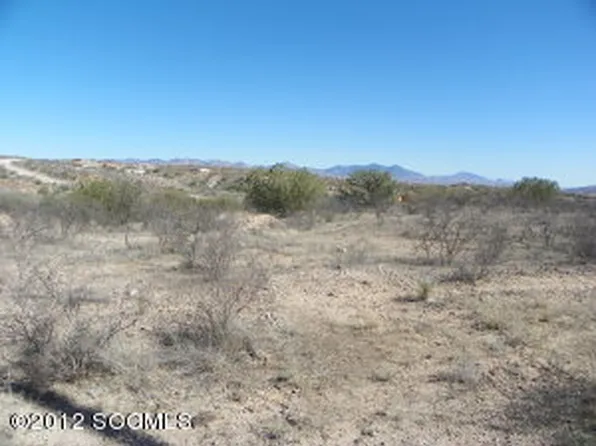 201 Calle Ranaculo, Rio Rico, AZ 85648