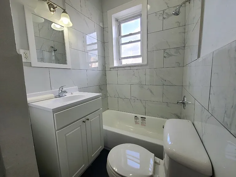 684 Summer Ave #501 — Photo 4
