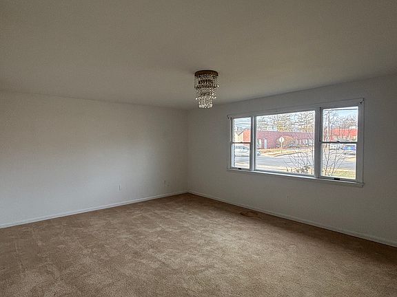 3rd image of 445 N Gates Ave APT 2