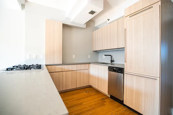 Rented by Commercial Capital Resources INC | media 37