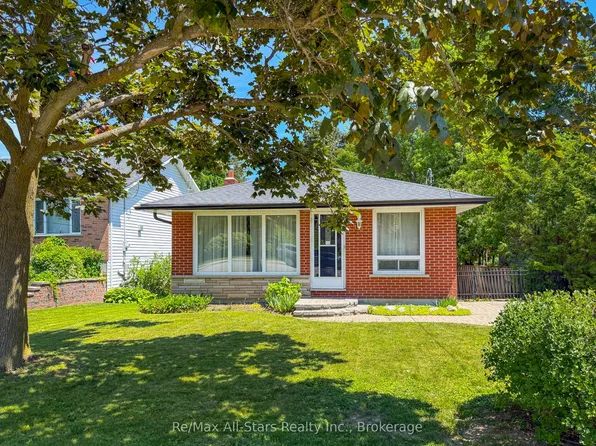 133 Rosa St, Scugog, ON L9L 1L4