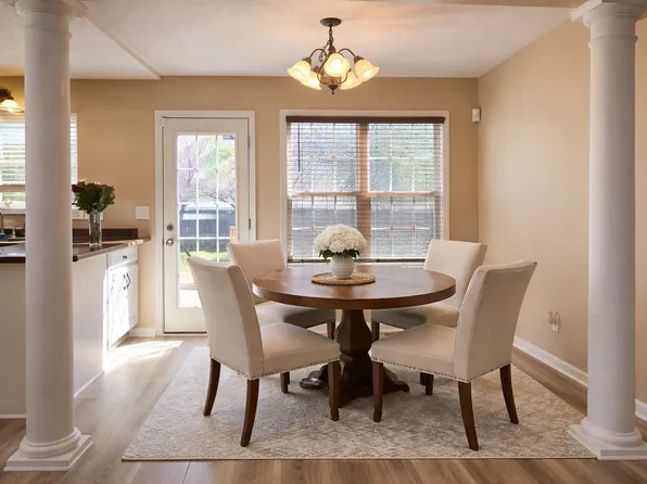 3433 Foxrun Ln, Clarksville, TN 37042