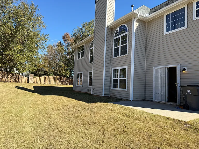 100 Wyngate Chase — Photo 4