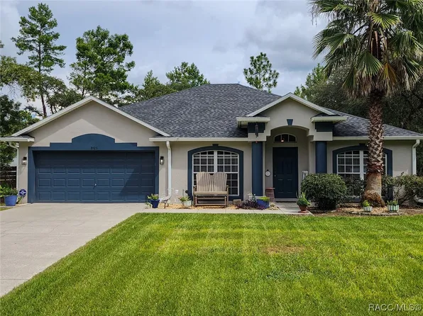 8525 N Spartan Dr, Citrus Springs, FL 34433