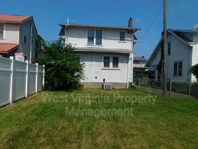 54 Hunt Ave — Photo 8