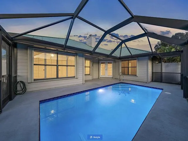 3 bed, 2.0 bath, $5,250 — Photo 2
