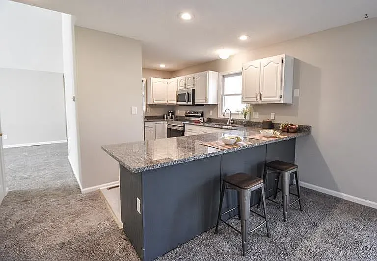 4301 E Whitley Dr — Photo 12