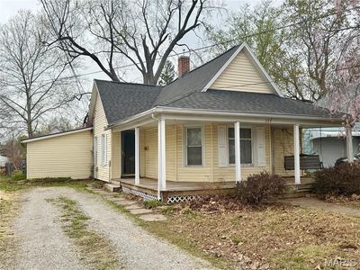 317 N Walnut St, Litchfield, IL, 62056