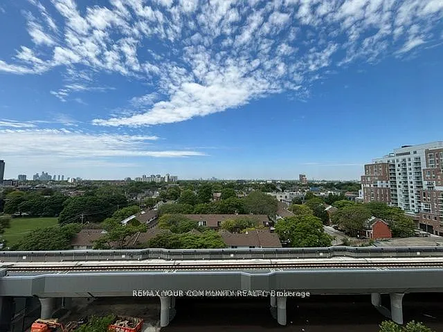 812 Lansdowne Ave #911 — Photo 16