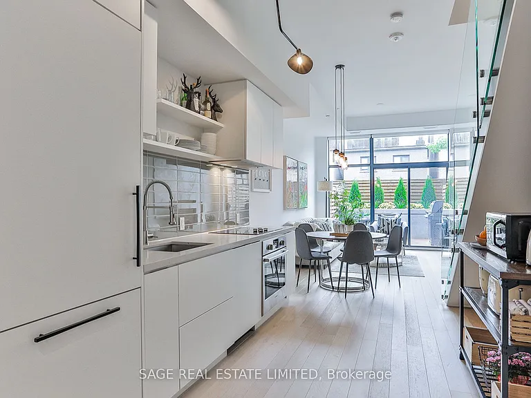 35 Wabash Ave #110 — Photo 3