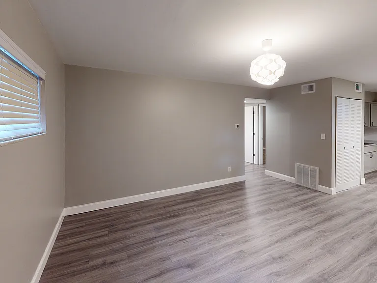335 E 18th Ave #335 — Photo 2