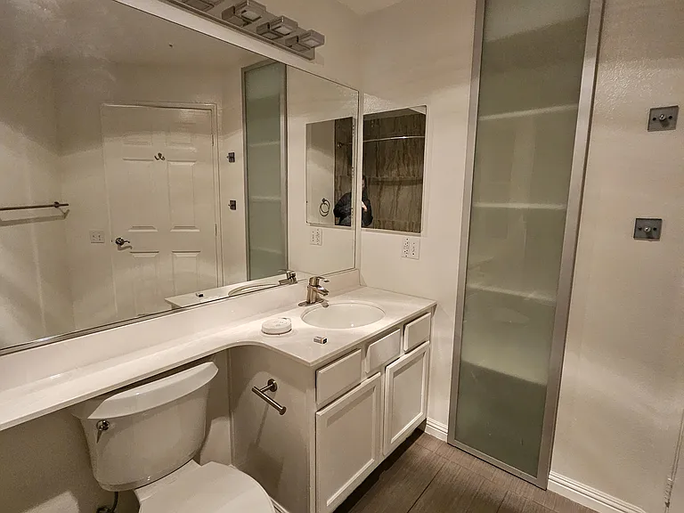 320 Caldecott Ln #107 — Photo 11