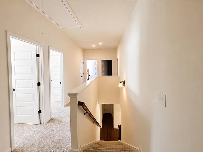 2308 Hastings Manor Ln — Photo 8