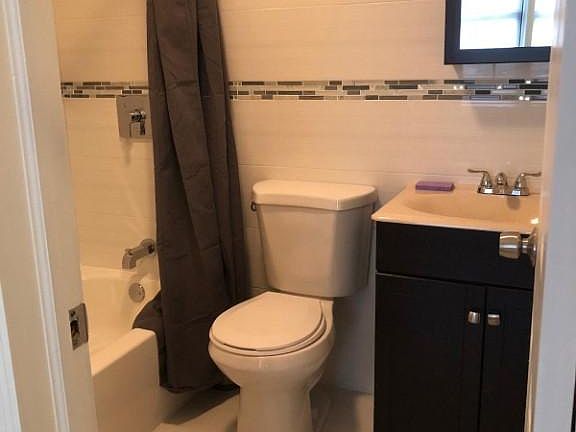 3rd image of 14516 Jamaica Ave #1