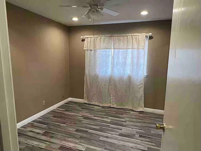 3 bed, 1480 sqft, $4,500 — Photo 4