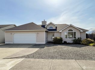 505 W Fir St, Sequim, WA 98382