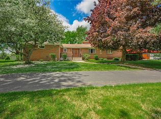 4784 Cottage Rd, Lockport, NY 14094