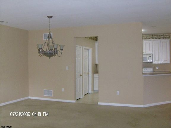 3rd image of 126 Dover Ct #33