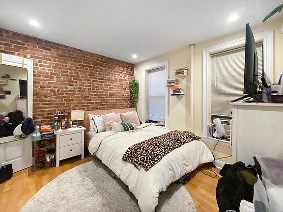 2nd image of 510 W 135th St APT 5