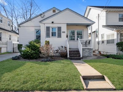 327 Franklin Avenue, Hewlett, NY, 11557