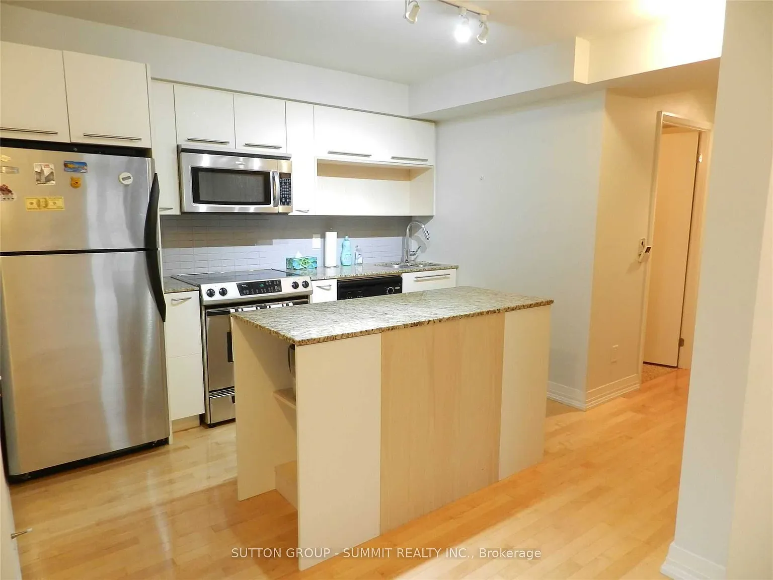 2 bed, $3,250 — Photo 2