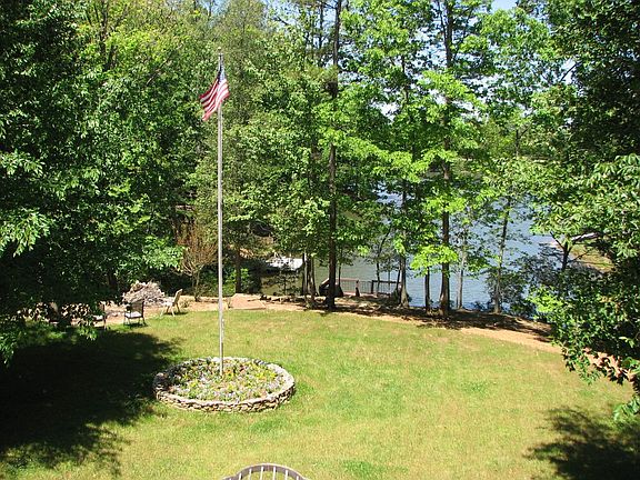 4th image of 120 Rock Cove Ct