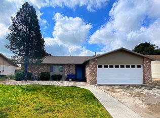 602 Twin Diamond Rd, Roswell, NM 88201