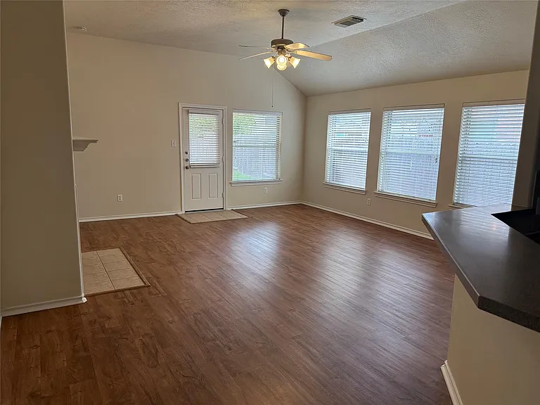 5118 Birch Manor Ln — Photo 14
