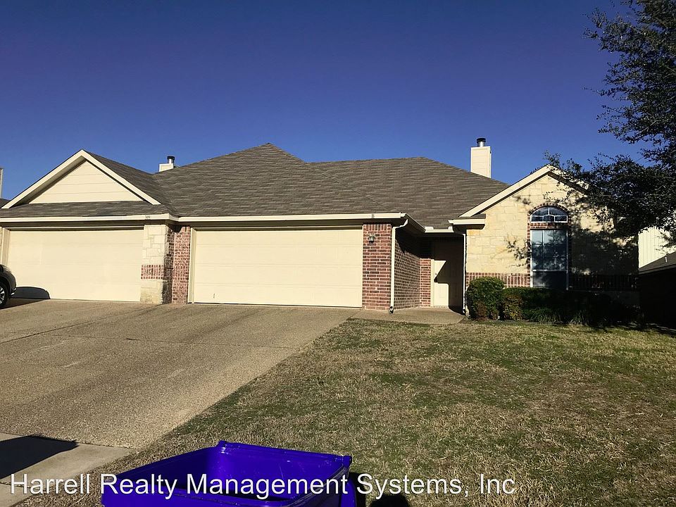 1st image of 409B Chapel Trail Cir