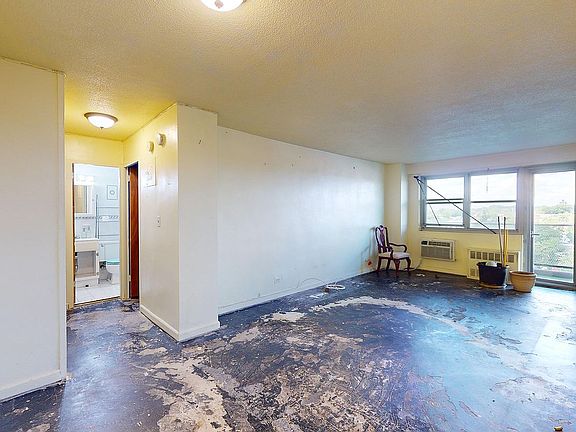 5th image of 3410 De Reimer Ave APT 15I