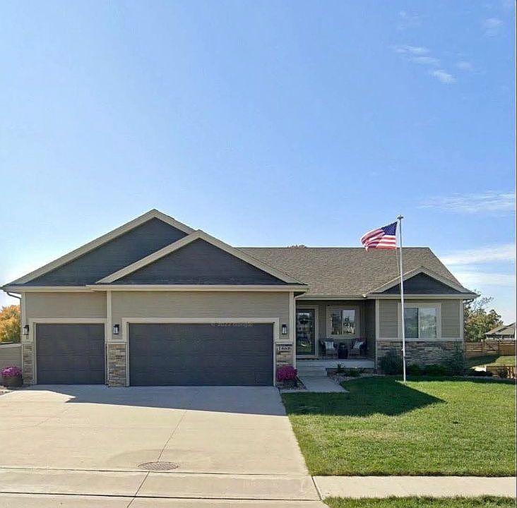 1st image of 1868 NW 72nd Pl