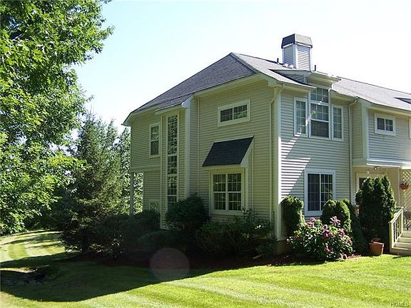 4th image of 215 Sara Ln