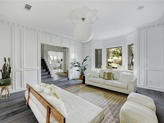 5th image of 10710 Pickfair Dr