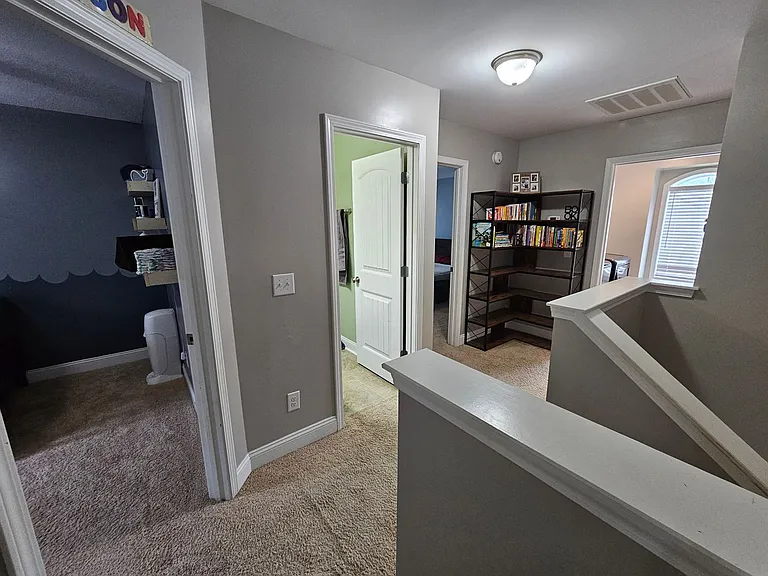 125 Navy Blue Dr — Photo 10