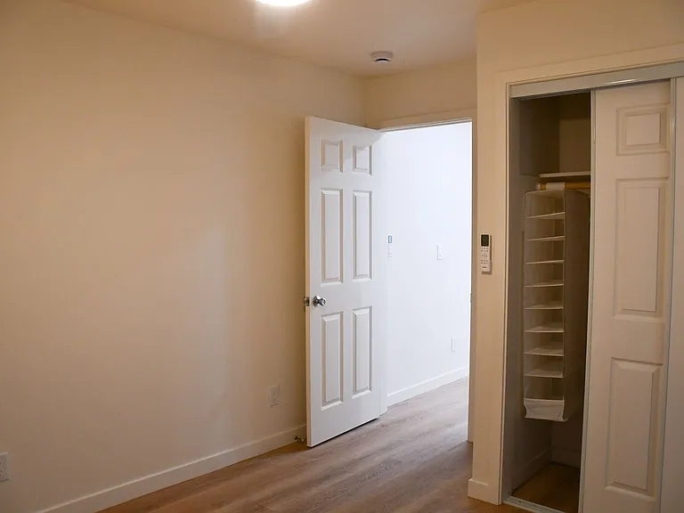 316 N Parker St — Photo 9