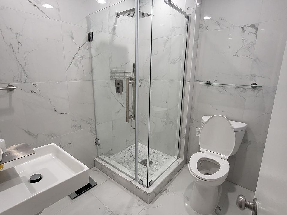 1st image of 1208 N Howard St #1
