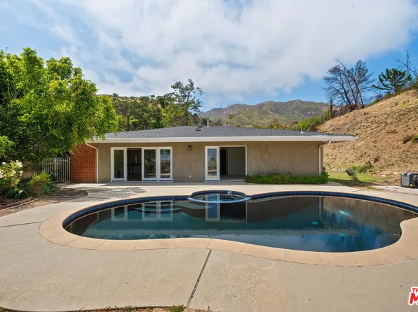 1812 Manzanita Park Ave, Malibu, CA 90265