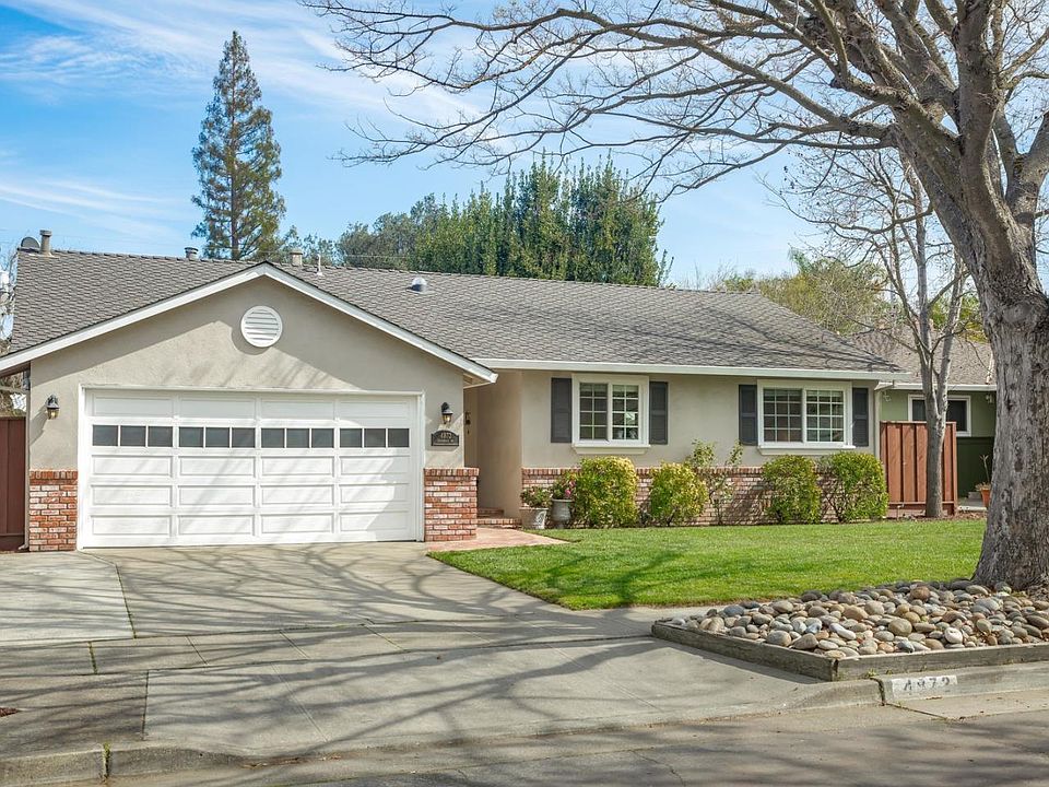 1st image of 4872 Kingbrook Dr