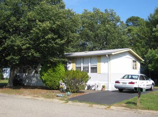 29 Partridge Pl, Whiting, NJ 08759