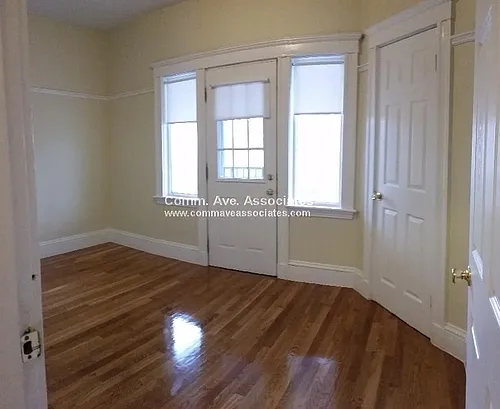 21 Roseclair St #2 Photo 1
