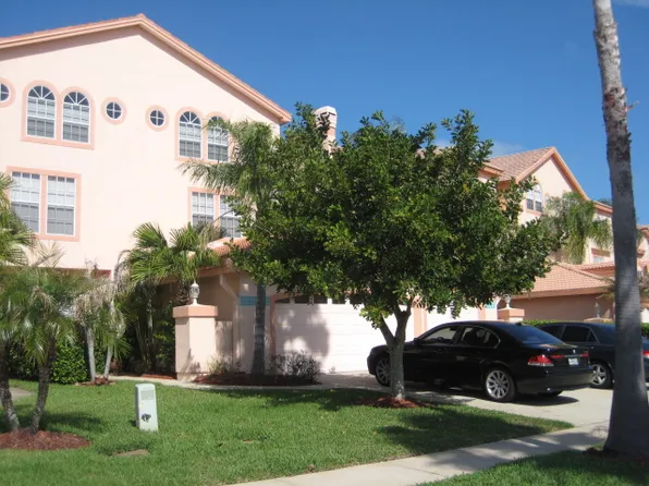 1684 Arabian Ln, Palm Harbor, FL 34685