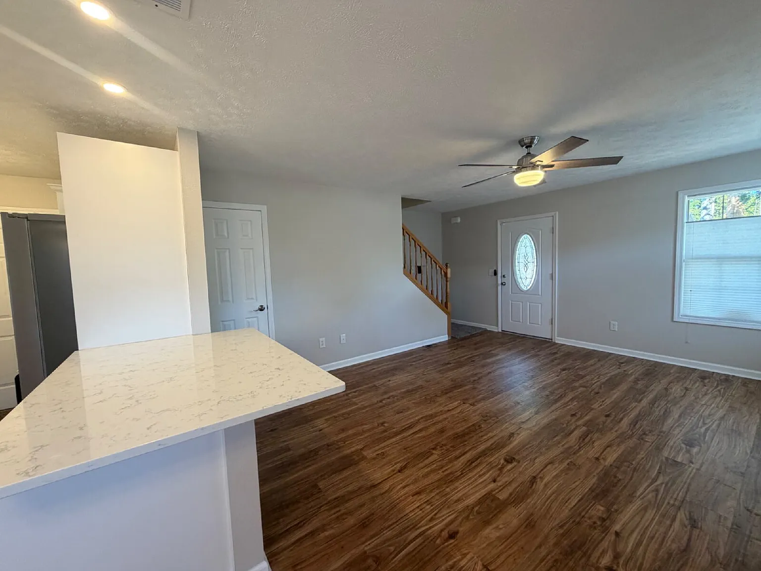 4 bed, 2.5 bath, $2,300 — Photo 3