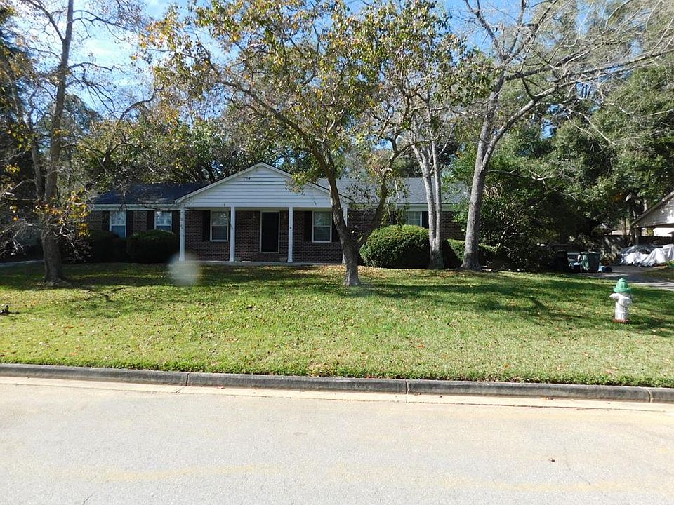 1st image of 2206 Oakgrove Cir