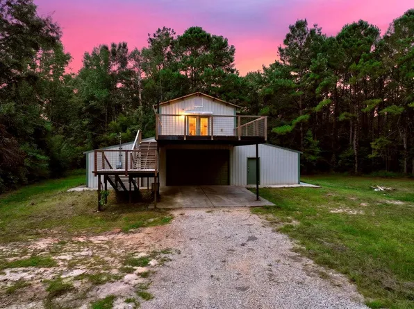 21395 Highway 43s, Kiln, MS 39556