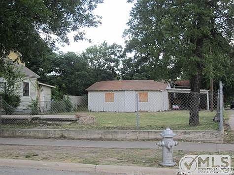 3rd image of 523 N San Marcos