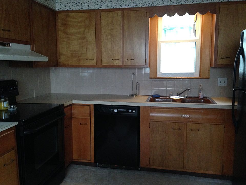 2nd image of 119 Bank St