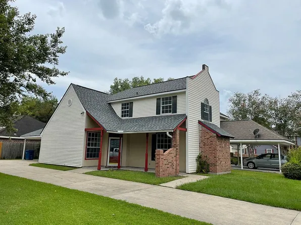 106 Cheveries Cir, Lafayette, LA 70508
