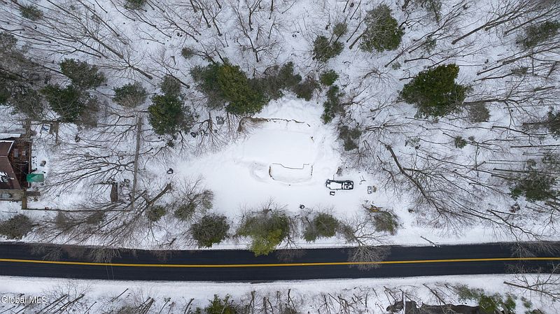 2nd image of 4120 S Creek Road