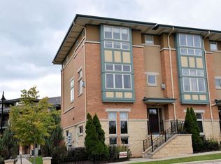 15223 W Library Ln, New Berlin, WI 53151