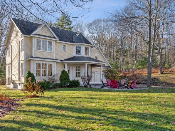 6 Boatswain Lane, Kennebunkport, ME 04046